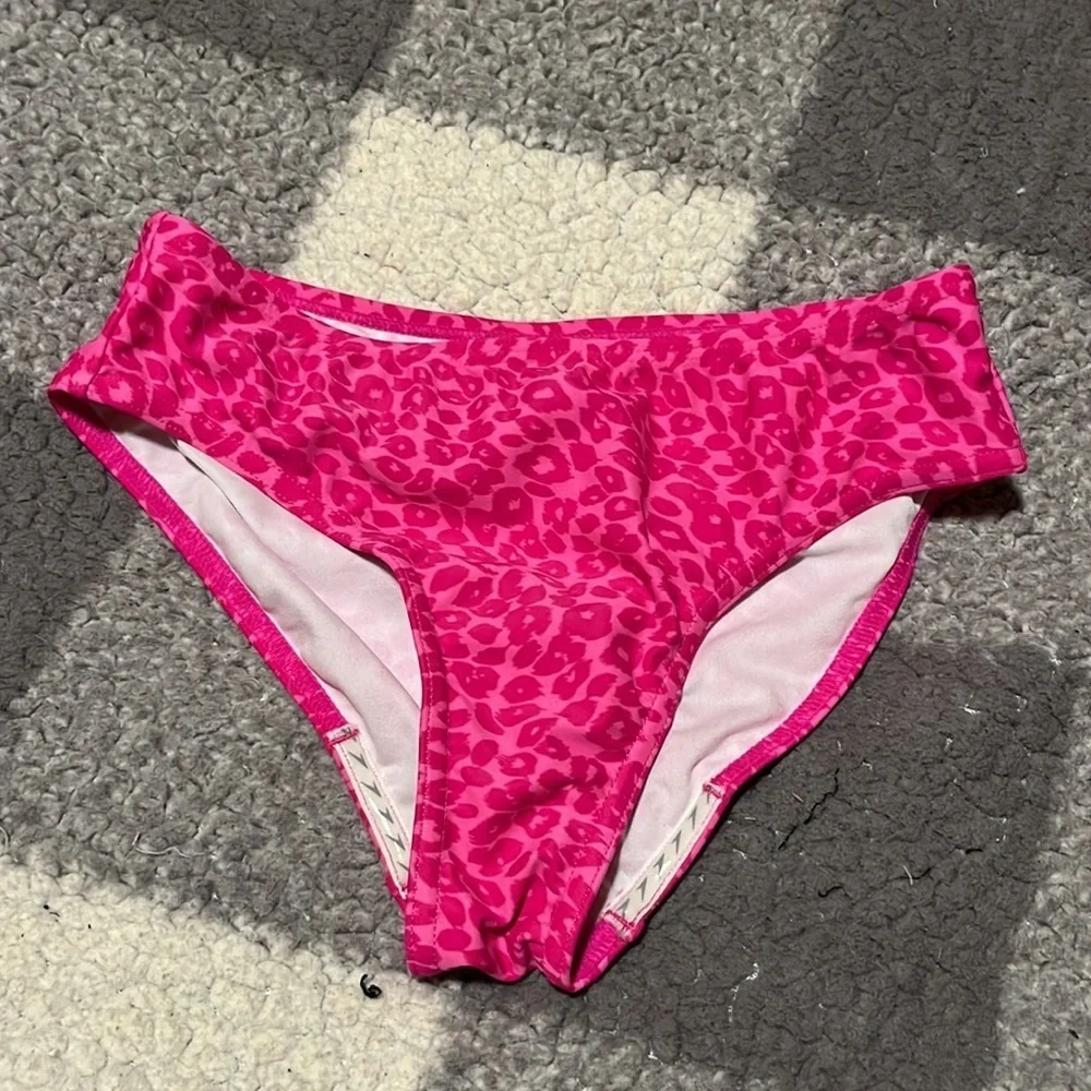 Speedo Size 16 Sporty Splice Pink Tropical Tankini Bikini
